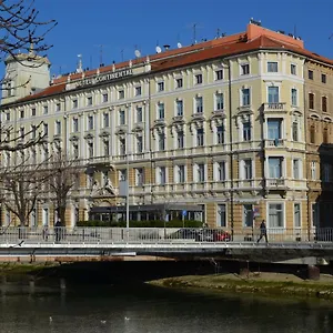 & Infinity Apartman